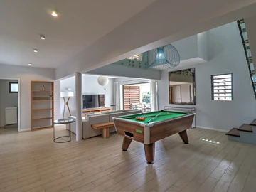 4 Bedroom Apartment