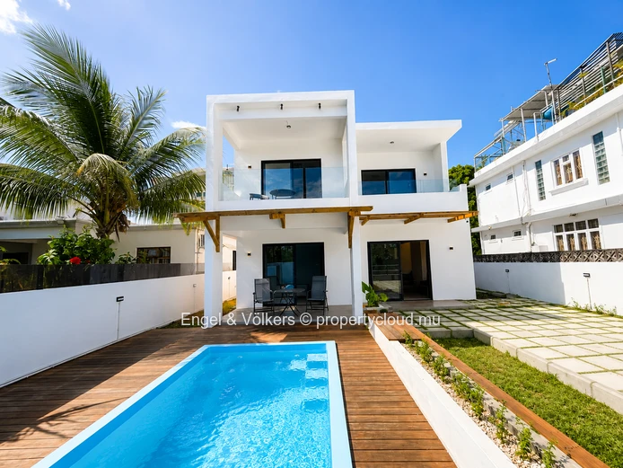 Brand-New 3-Bedroom Villa in the Heart of Grand Baie