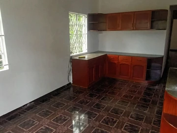 7 Bedroom House