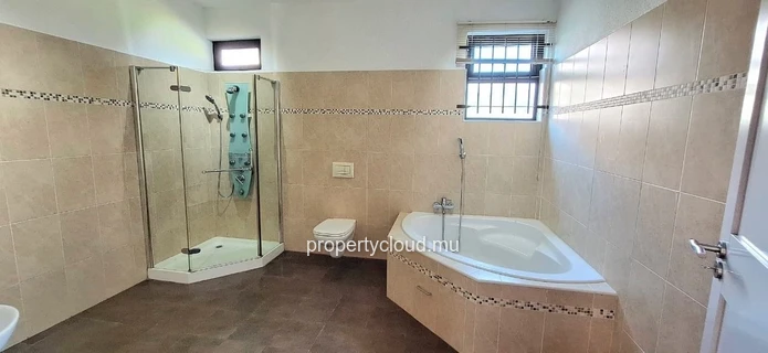 Unfurnished 3-bedroom apartment for rent in Calodyne, Rs 40,000/month