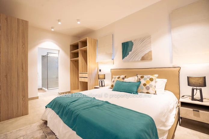 Appartement Tamarin, Rivière Noire - Black River, 180m², 3 chambres, piscine privée, meublé, proche commodités.
