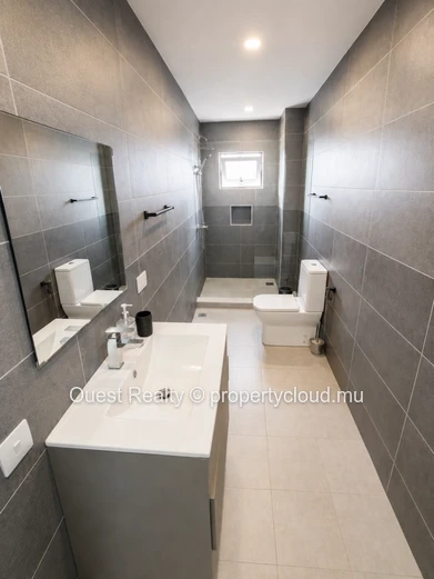 Appartement moderne de 3 chambres avec rooftop aménagé – Flic en Flac