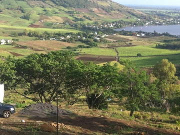 <br/>Desirable Large Block of Land with Superb Mountain and Sea Views! Superb Luxury, Surprisingly Affordable!