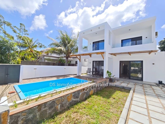 Villa For Sale – 3 Bedrooms – Grand Baie | Local Market
