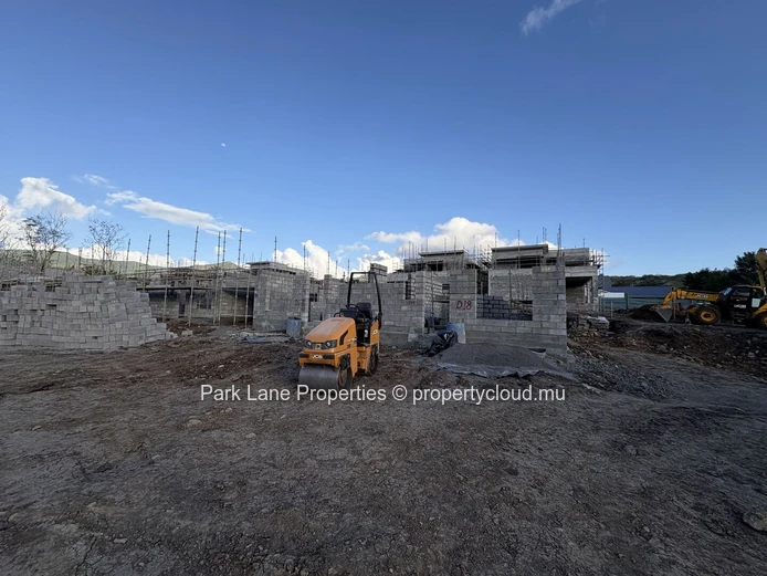 Brand new duplex in PDS ...delivery soon 