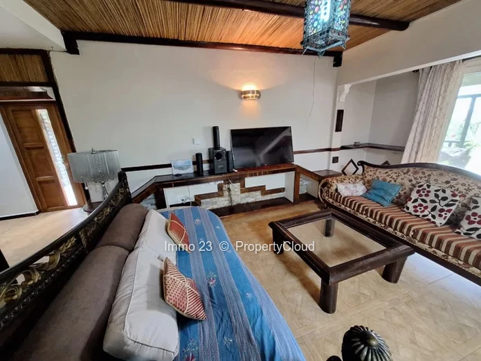 Maison / Villa - 3 chambres - Midlands - Ref. MA97621VE