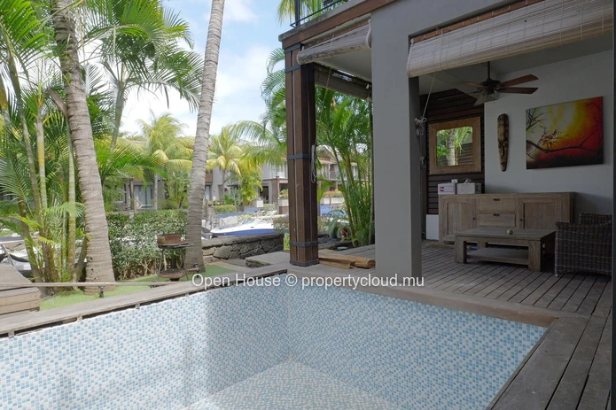 IRS VILLA for sale in Rivière Noire, Black River. 248m² living space, private pool, boat mooring.