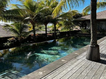 5 Bedroom Villa
