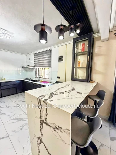 Villa contemporaine neuve avec piscine privée à louer à Grand Baie