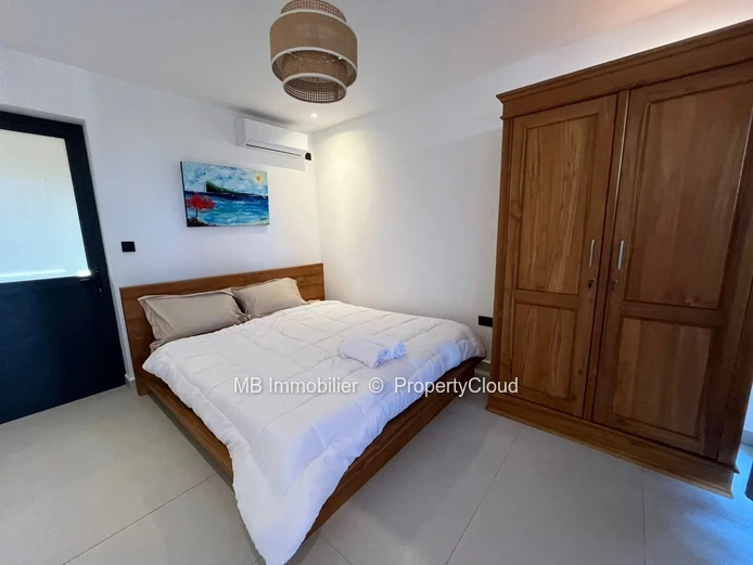 Villa for sale.