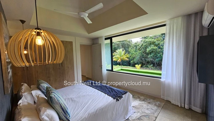 Villa 3 chambres avec piscine privée jacuzzi accès mer et proche golf