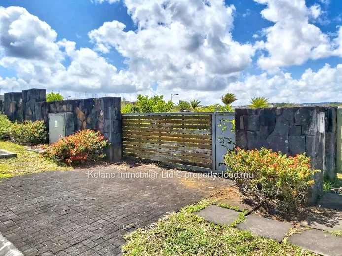 ?? Residential Land for Sale – Aurea Harmony Gated Residence, Hermitage / Côte d’Or