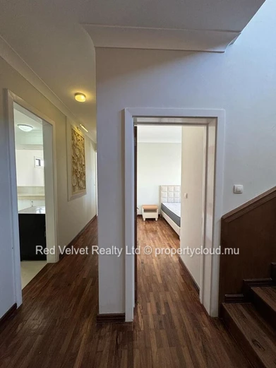 Penthouse de luxe en duplex à vendre à Sodnac, Quatre Bornes