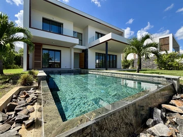 4 Bedroom Villa