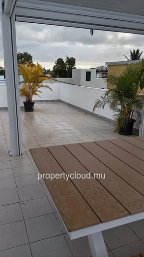 FOR SALE – New villa built in 2025 in the center of Grand Baie