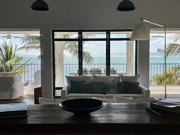 6 Bedroom Villa