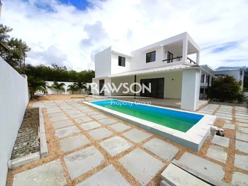 4 Bedroom Villa