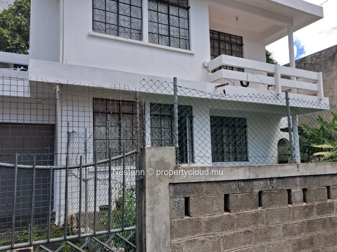 Maison individuelle dans un quartier tranquille 