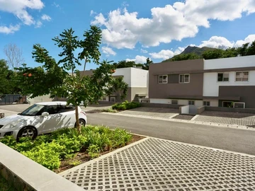 3 Bedroom Townhouse, Duplex