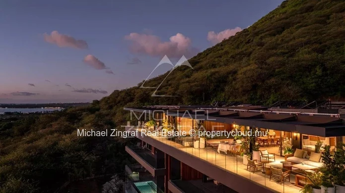 Exceptional Penthouse – Rivière Noire