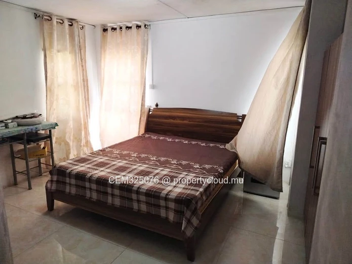 Élégant appartement de 3 chambres avec vue sur le centre équestre à louer à Floréal