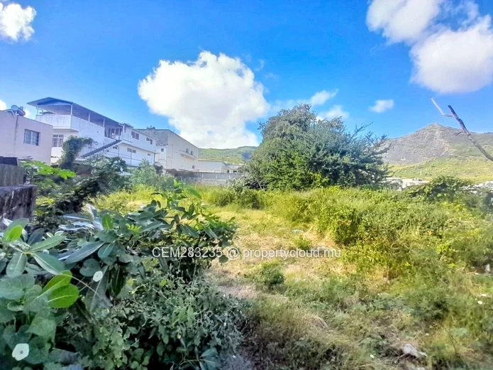 Terrain résidentiel exceptionnel à vendre près du Champ de Mars, Port Louis