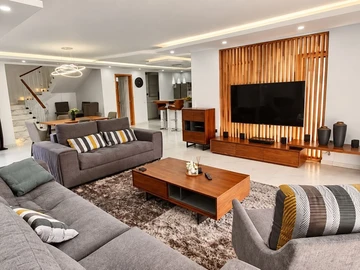 4 Bedroom Villa
