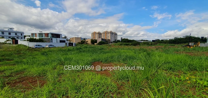 Terrain résidentiel de 22.51 Perches à vendre, Sodnac