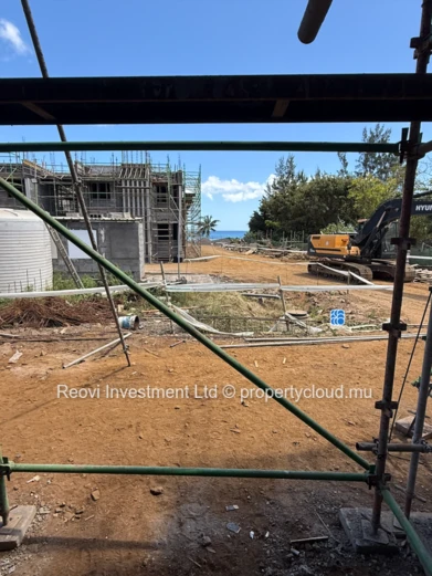 Freehold Beachfront Apartment in Tamarin