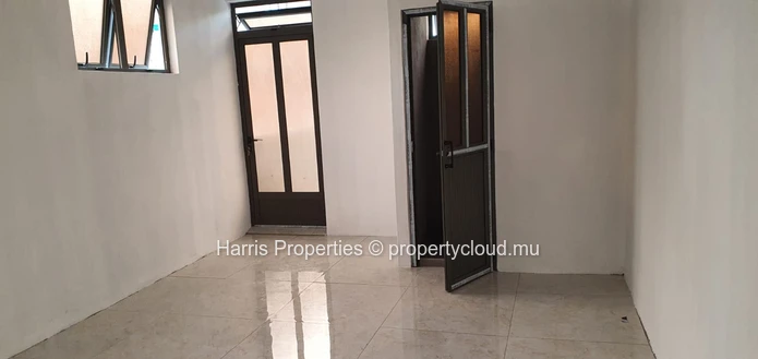 Commercial spaces for rent in Port-Louis