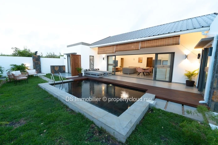 À Vendre-Villa Plain-Pied Moderne -Semi Meublèe – Mont Mascal-Nord