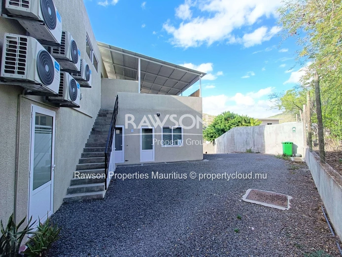 27m² Office To Let in Grande Rivière Noire