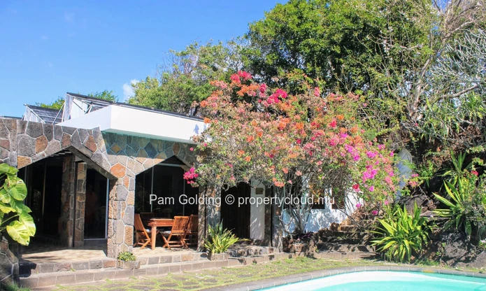 Grand Gaube - Maison à louer - Pam Golding Mauritius