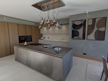 5 Bedroom Villa