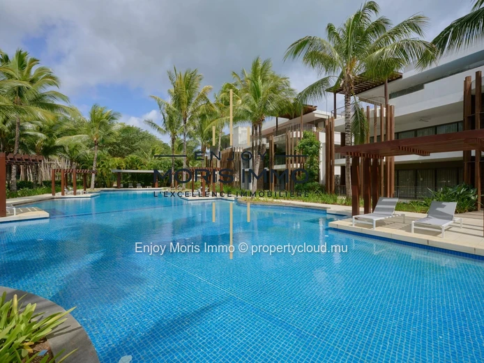 Luxury penthouse for sale – Mont Choisy Golf & Beach Estate – Mauritius – Golf course view –