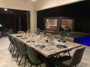 Luxury Villa (IRS - with Residence Permit) in Rivière Noire, Mauritius