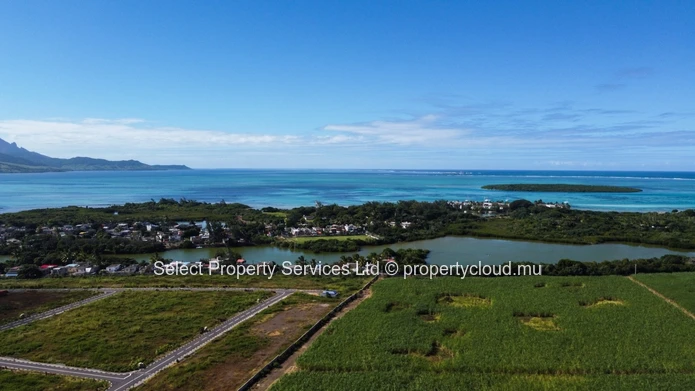 Terrain résidentiel à vendre – Côté Mer, Morcellement Beau Vallon