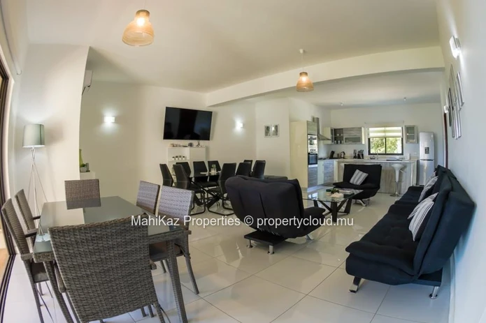 Beachfront Apartment For Sale in Flic en Flac, Mauritius – Luxury Coastal Living