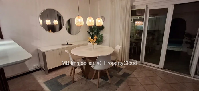 Duplex à louer à Bain Boeuf – 3 chambres avec piscine privée