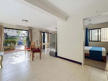 7 Bedroom House