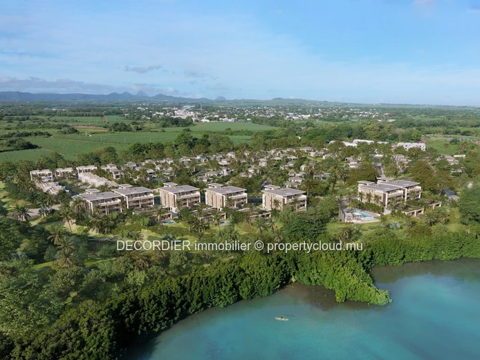 Sea view penthouse located in a secure residence accessible to foreigners
