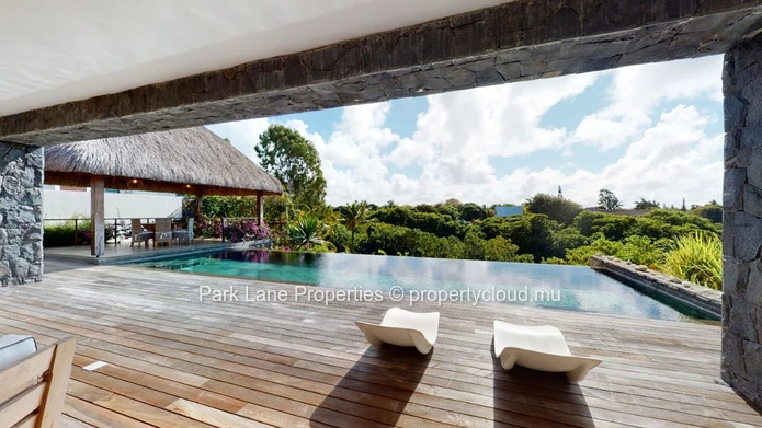 Villa for sale at Azuri.