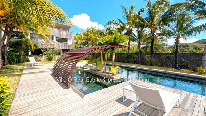 Breathtaking view from this beautiful apartment in a waterfront secure residence, with a lovely pool on the deck amid...