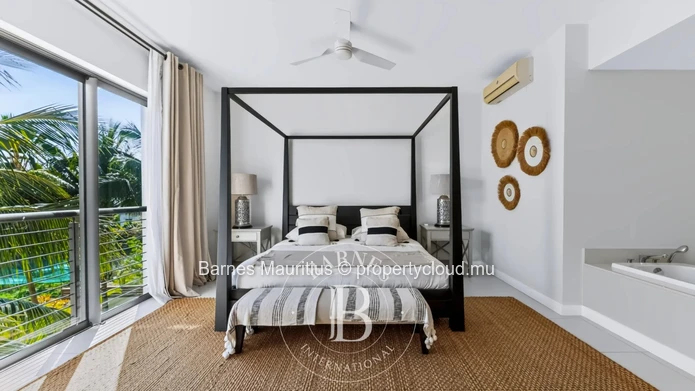 GRAND BAIE - Ultra-Luxury Penthouse - 3 Bedrooms