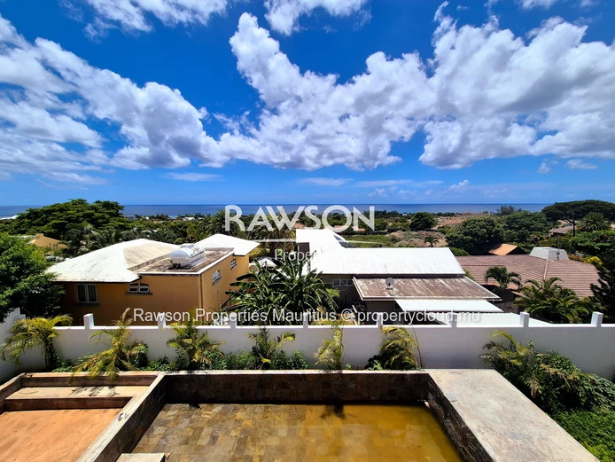 Appartement d’exception de 3 chambres en suite à vendre – Rez-de-chaussée | Vue mer