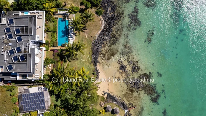 Cap Malheureux - Apartment with lagoon view, 30 meters from its private beach