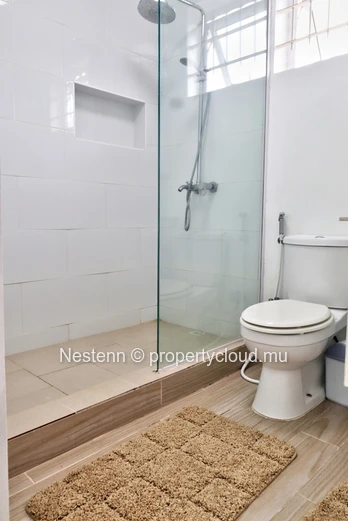 Cozy and modern 2-bedrooms house in a quiet area 