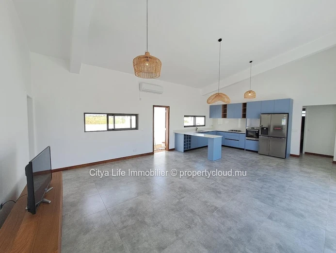 Maison à vendre à Mont Mascal, 195m², terrain 441m², 3 chambres, piscine privée. Prix: Rs.