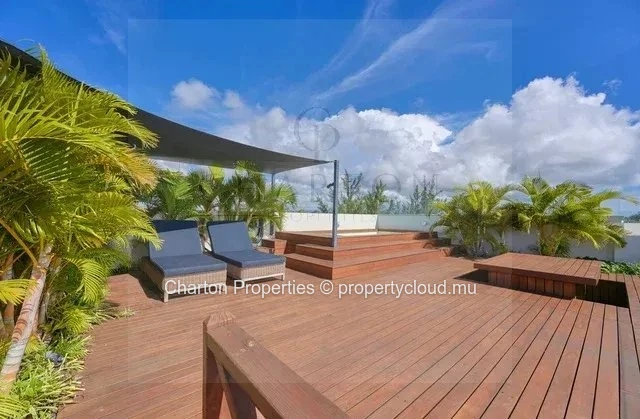 Penthouse 2 bedrooms with private rooftop in Pereybere - Contemporary elegance and tropical lifestyle