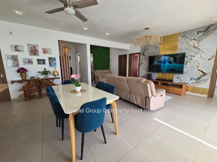 Brand-New Villa for Rent in Petit Raffray